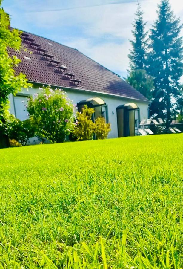 Familienhof Mueritz Appartement Klein Plasten Buitenkant foto